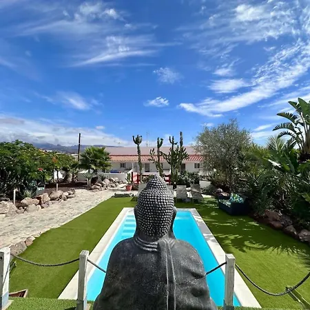 7 Moons Solo Adultos Appartement